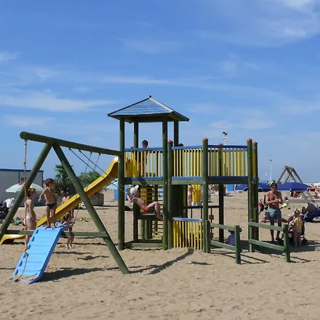 Fuer 5 Personen Ca 38 Qm In Bibione, Adriakueste Italien Und Umgebung * Bibione
