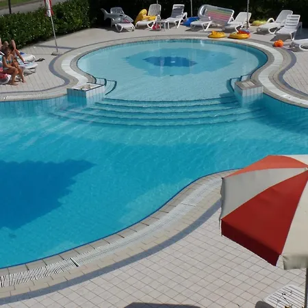 Apartment Fuer 5 Personen Ca 38 Qm In Bibione, Adriakueste Italien Und Umgebung